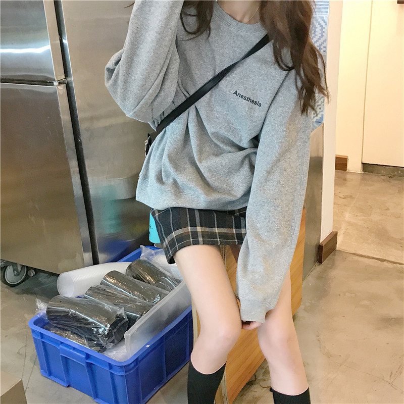 Picture of 2023 Autumn New Korean style letters loose slimming long-sleeved sweater thin coat for female students fashionable one-piece delivery