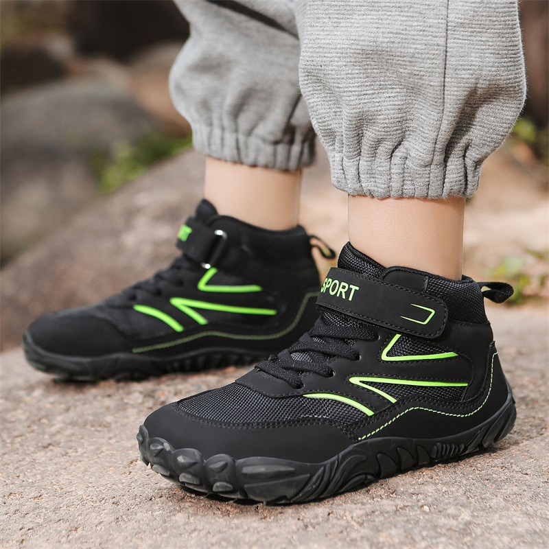2024 new children's outdoor upstream shoes boys' hiking shoes mountain climbing travel shoes girls' non-slip cut-proof cycling shoes