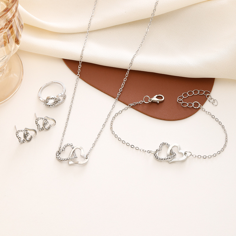 Picture of 2024 New European and American Simple Double Love Necklace Jewelry suit Light Luxury Bride Double Heart Jewelry Four-piece Set