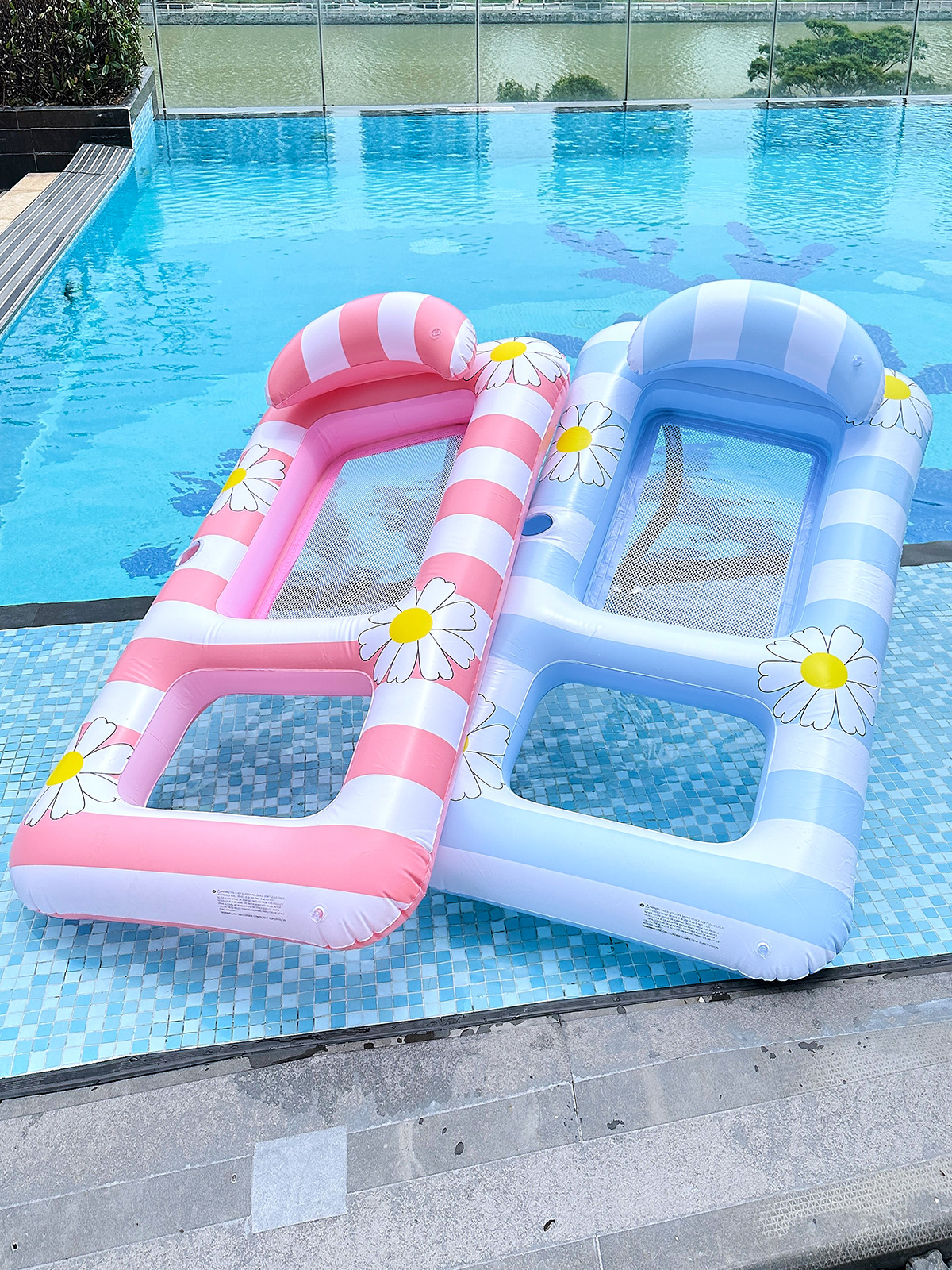 Amazon New Daisy Striped Inflatable Floating Row Clip Mesh Water Recliner Swimming Pool Floating Bed Buoyancy Mat