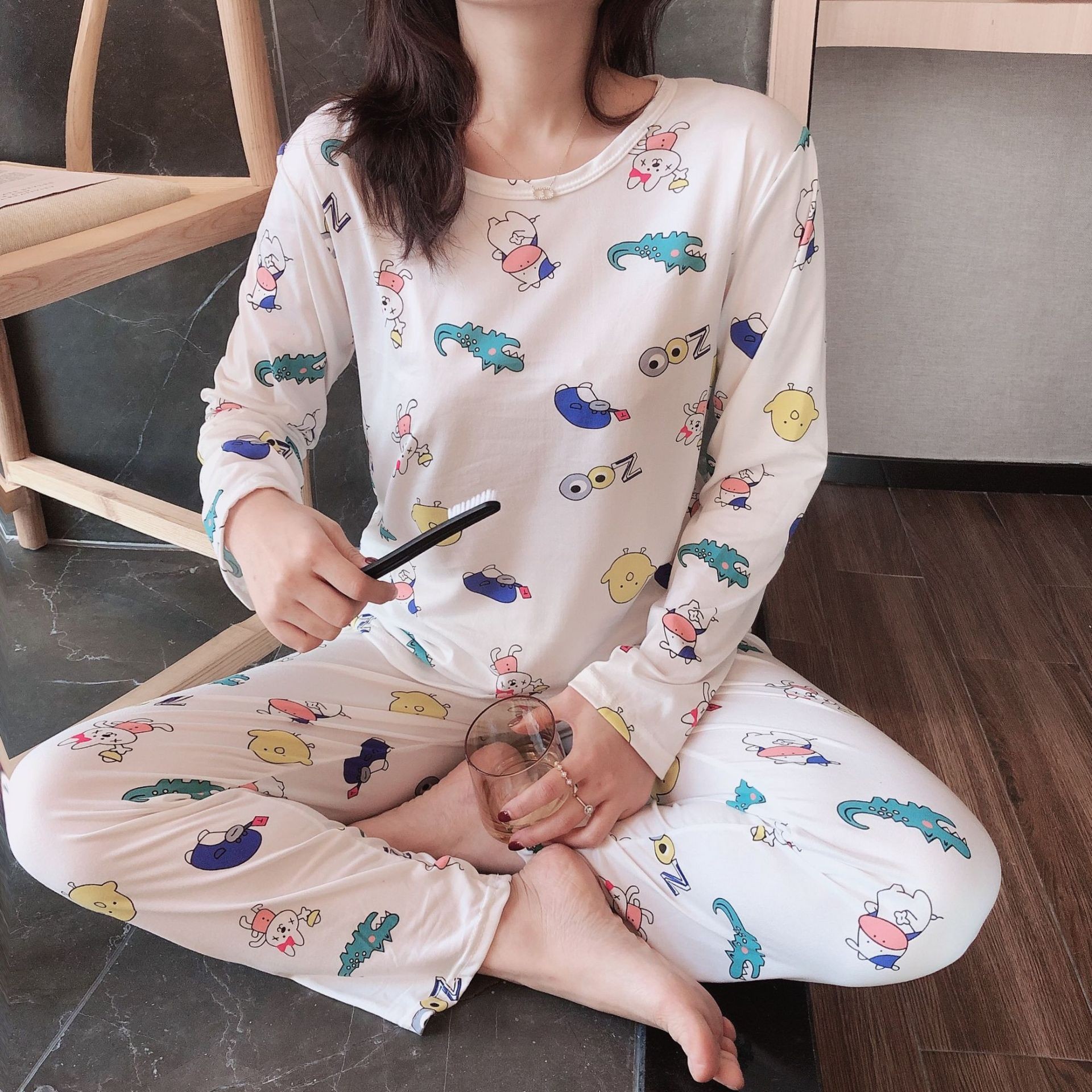 Picture of Factory Clearance Welfare Spring and Autumn Pajamas Women's Casual Comfortable Lady Style Long Sleeve Trousers Two-Piece Home Clothes