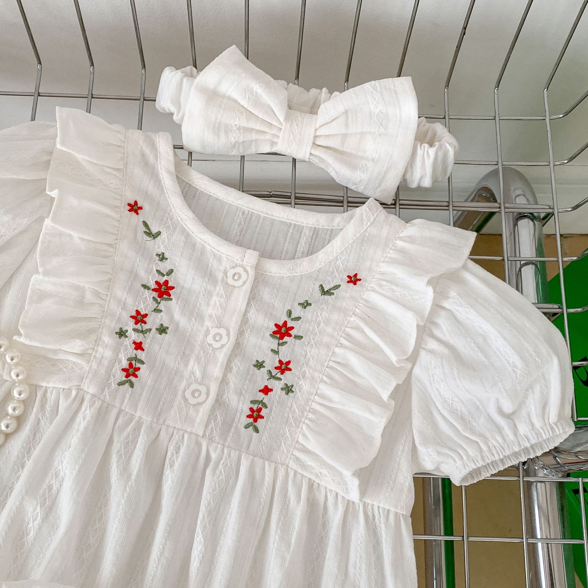 Picture of 2025 Summer Baby Clothes, Cotton, Stylish Embroidered Harem Clothes, Baby Girl's Round Neck Short-Sleeved Fart Clothes, One-Year-Old Rompers