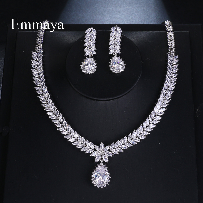 AliExpress Hot Selling European and American Fashion Elegant Bride Zircon Set Female Aesthetic All-match Jewelry Factory Outlet