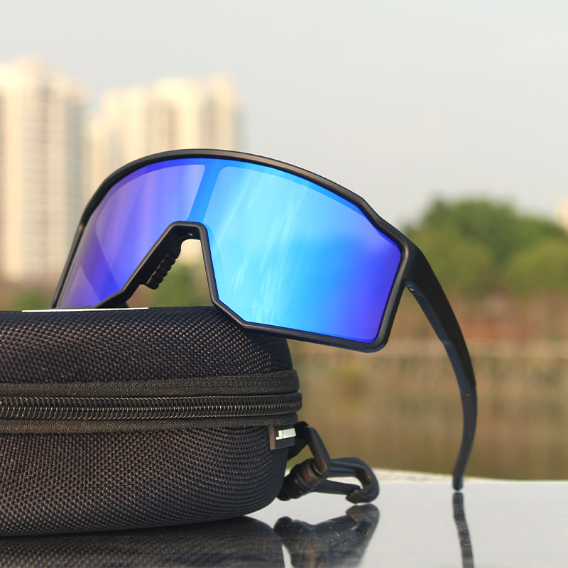 Picture of Amazon Cross-Border Large-Frame Men's and Women's Mountaineering Goggles Outdoor Sports Day and Night Windproof One-Piece Cycling Glasses