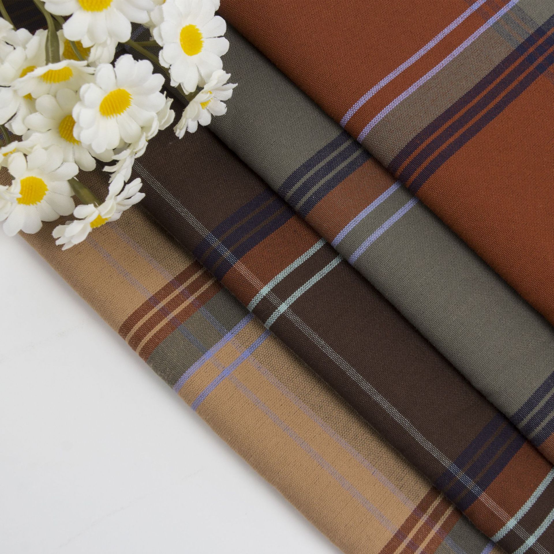 Spring new 21 cotton yarn-dyed plaid vintage British style shirt coat casual clothing fashion fabric