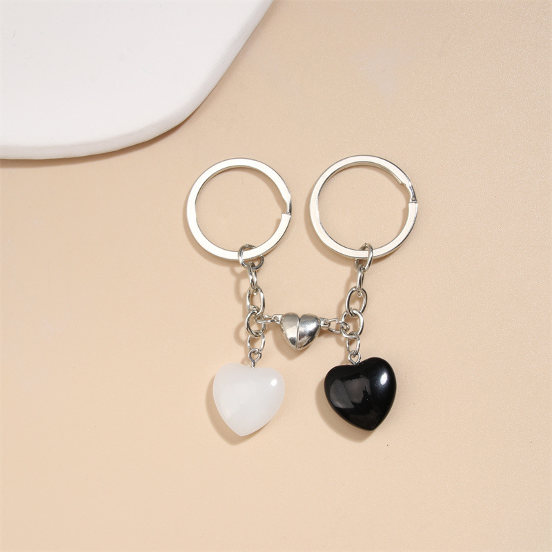 2022 Hot Selling Love Stone Hexagonal Column Fluorescent Natural Stone Metal Magnetic Buckle Bag Ornament Individually Packaged Gift
