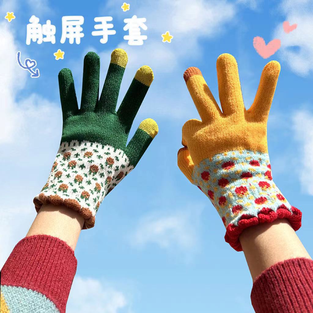 New gloves winter warm cute winter knitted ladies plus velvet cycling windproof knitted touch screen gloves wholesale