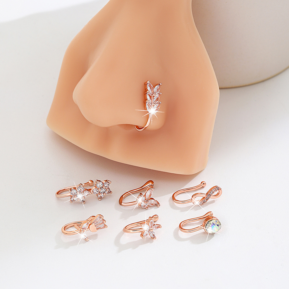 European and American Cross-border Personalized Non-perforated U-shaped Nose Clip Simple Exquisite Diamond Leaves Rose Foreign Trade Jewelry Nose Nail