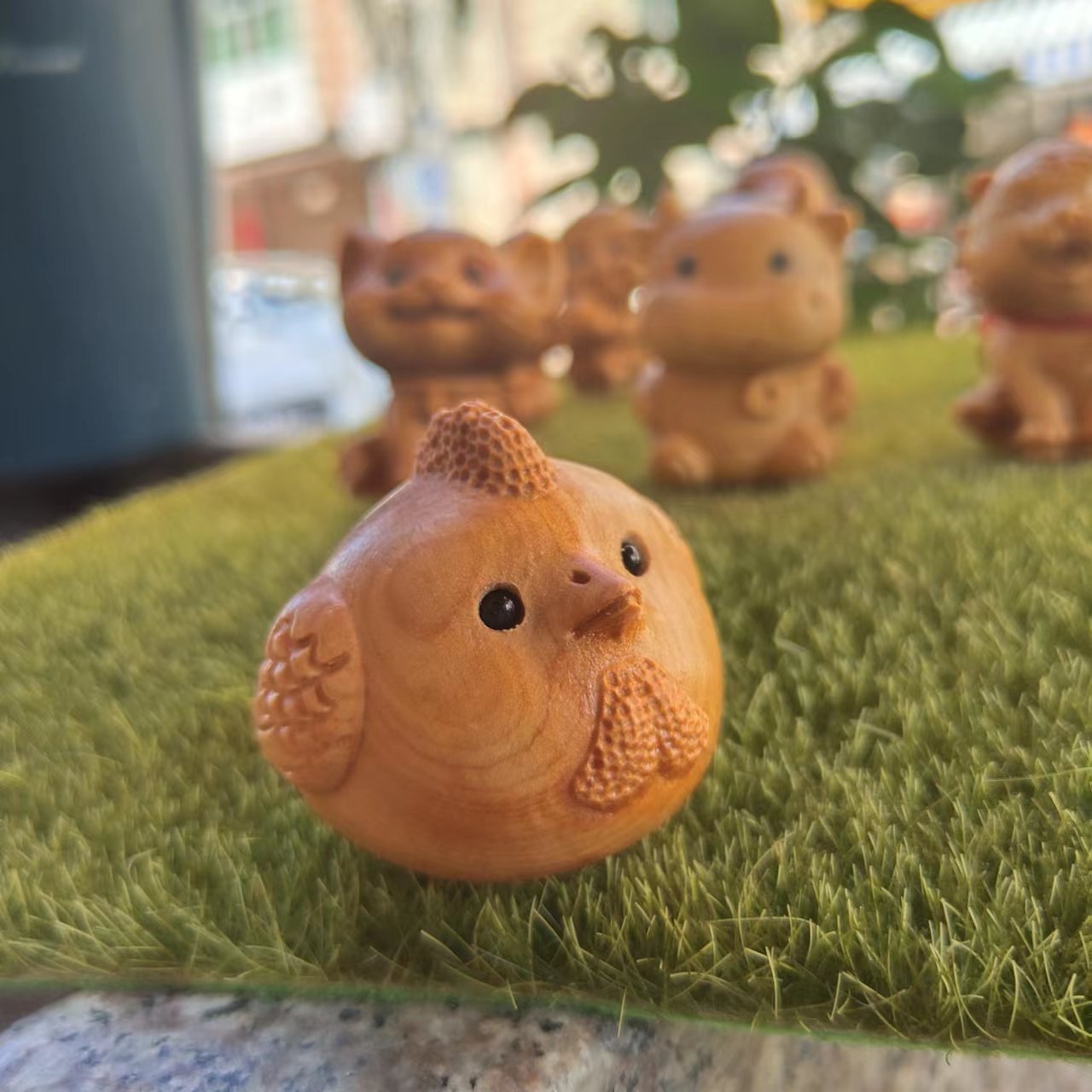 Picture of Thuja Wood Carving Zodiac Handhandle Cute Small Animal Desktop Ornaments Crafts Birthday Gift Pendant