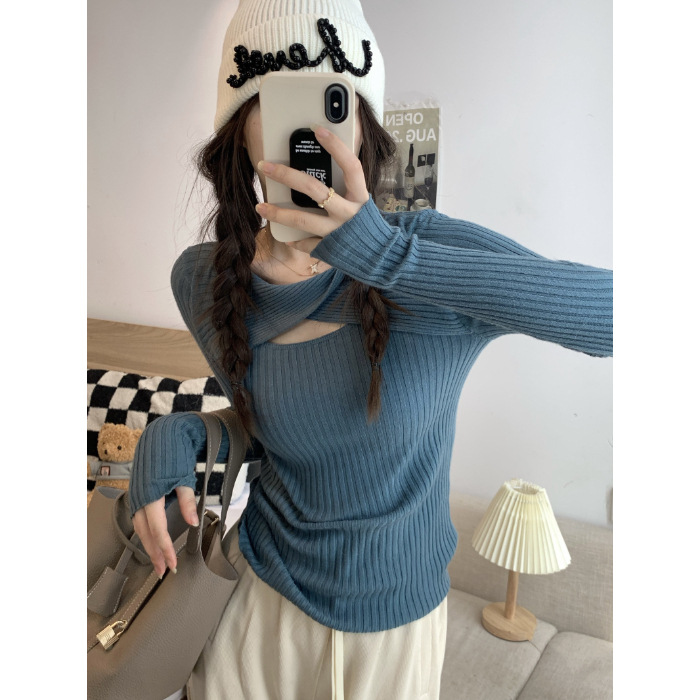 Picture of Designed Cut Out Long-Sleeved Knitwear Women's Autum K-Style New Slim Fit Elastic Inner Bottoming Top