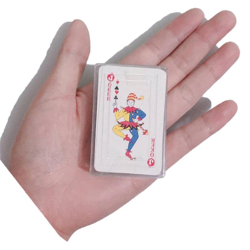 Outdoor travel portable transparent hard plastic boxed special-shaped paper Mini Board Game poker