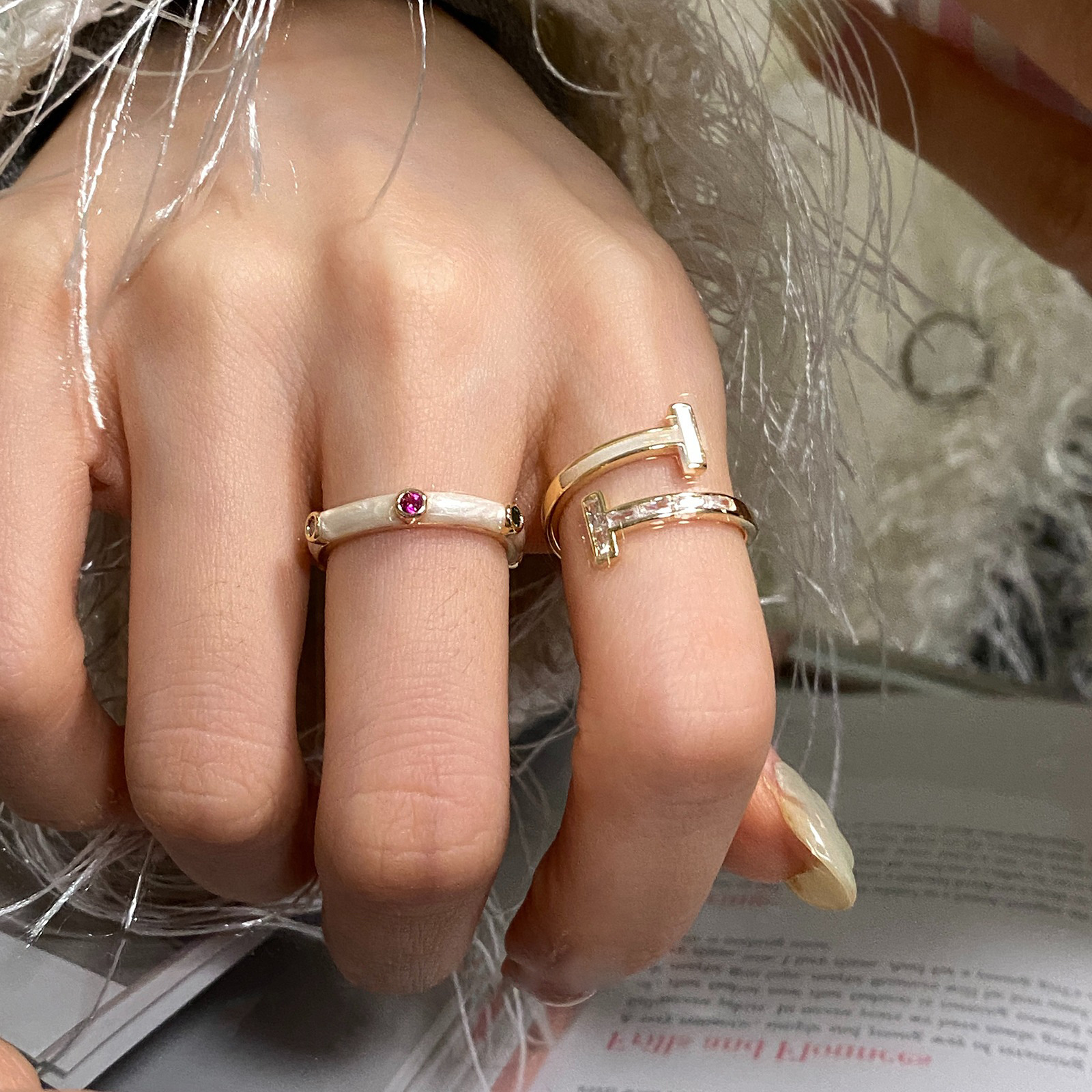 Retro Niche Colored Diamond Drop Glaze Ring, Fashionable and Personalized Index Finger Ring, Adjustable Design, Women's Hand Jewelry Wholesale