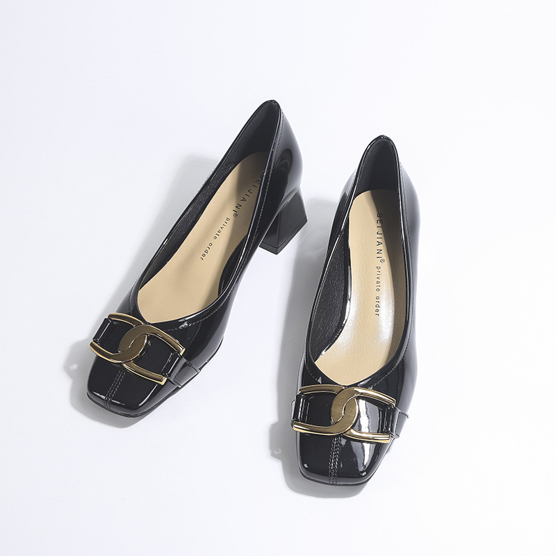 Picture of 332-8 Sheepskin Square Heel Shoes Women's Thick Heel French Retro Two-Wear Sneaker Shoes Patent Leather Metal Autumn