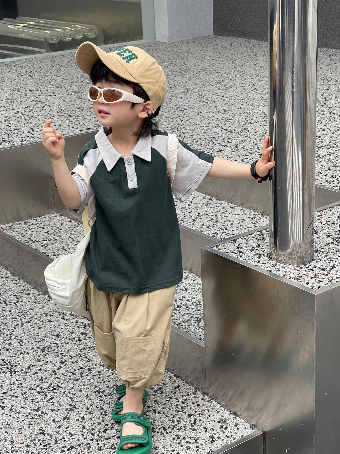 Picture of Children's Short-sleeved T-shirt New Korean Style Boys and Girls Polo Shirt Summer Western Style Campus Style T-shirt All-match Simple Top