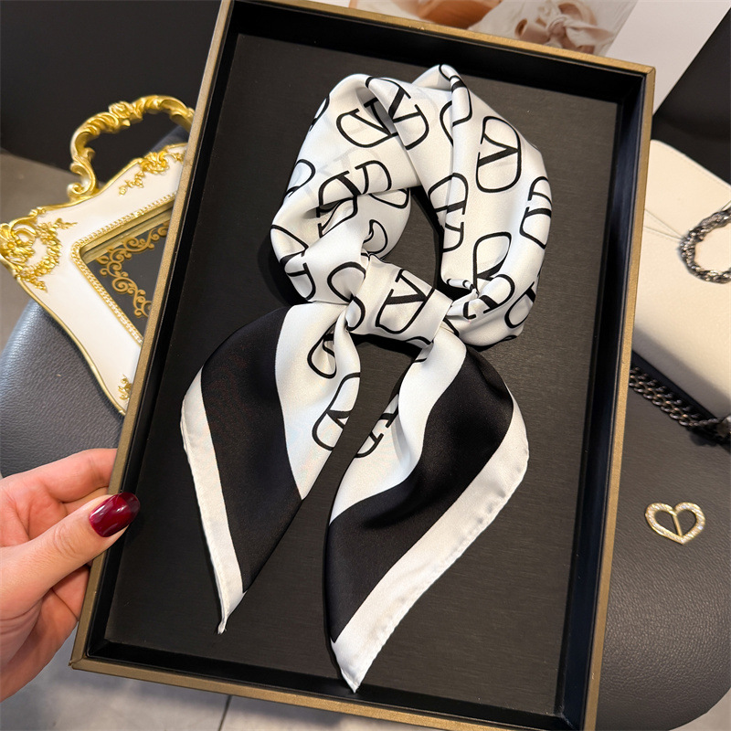 Picture of Letter Pattern Printed Silk Scarf, High-End Versatile Shawl, Sun Protection Neck Scarf, Small Square Scarf, Headscarf, Women's Scarf