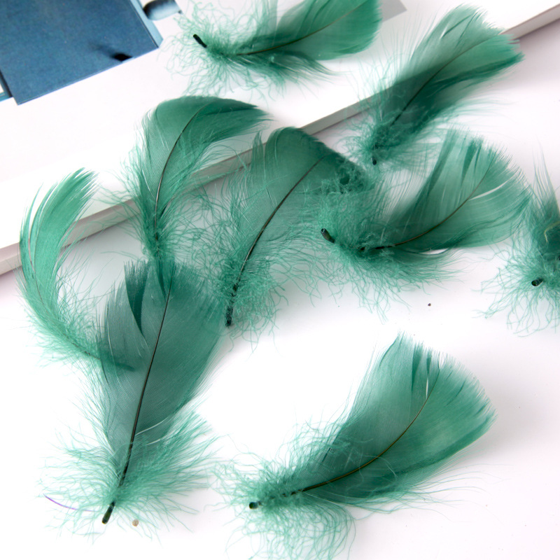 Picture of Manufacturer Wholesale Macaron Colorfulful Small Feather 5-8cm Goose Feather Small Floating Wave Ball Balloon Filling Decorative Material
