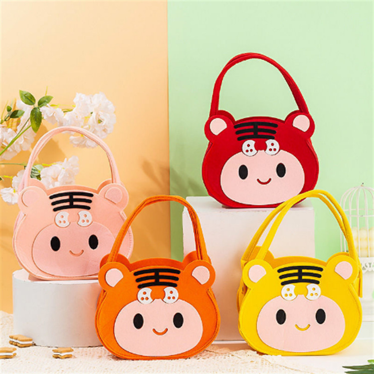 Cartoon Gift Bag Children's Doll Small Felt Gift Bag Full Moon Birthday Gift Bag Lunch Box Bag