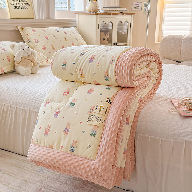 Picture of Class A cotton pea quilt household skin-friendly single double spring and autumn quilt thickened warm winter quilt thin air conditioning quilt wholesale