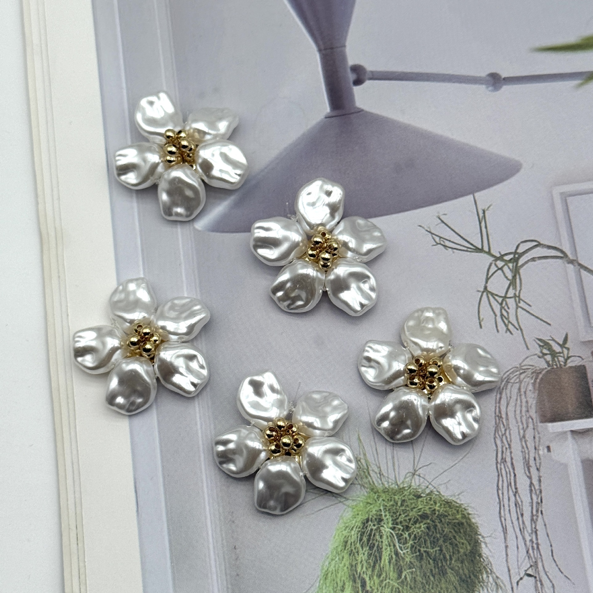 Girl's ins style simple light luxury style five-petal flower handmade DIY woven beaded earrings hair accessories