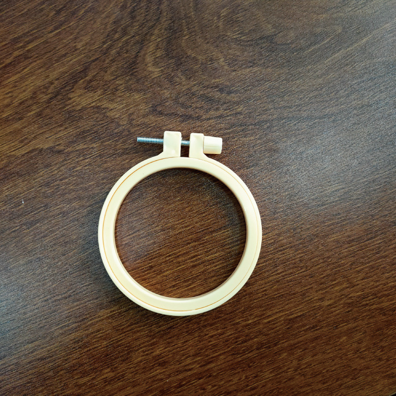 Picture of Cross-border embroidery cross embroidery bamboo embroidery shed diy embroidery ring ornaments adjustable plastic embroidery inner ring wholesale