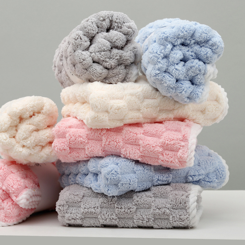 Picture of New Coral Velvet Cloud Plaid Towel, Water-Absorbent, Quick-Drying Candy Corduroy, Non-Shedding, Soft Edge-Wrapped Bath Towel