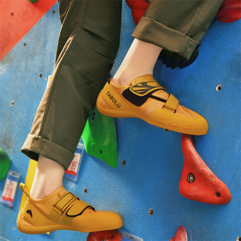 Picture of Rock climbing shoes basic youth indoor and outdoor bouldering shoes breathable climbing special training shoes foreign trade cross-border