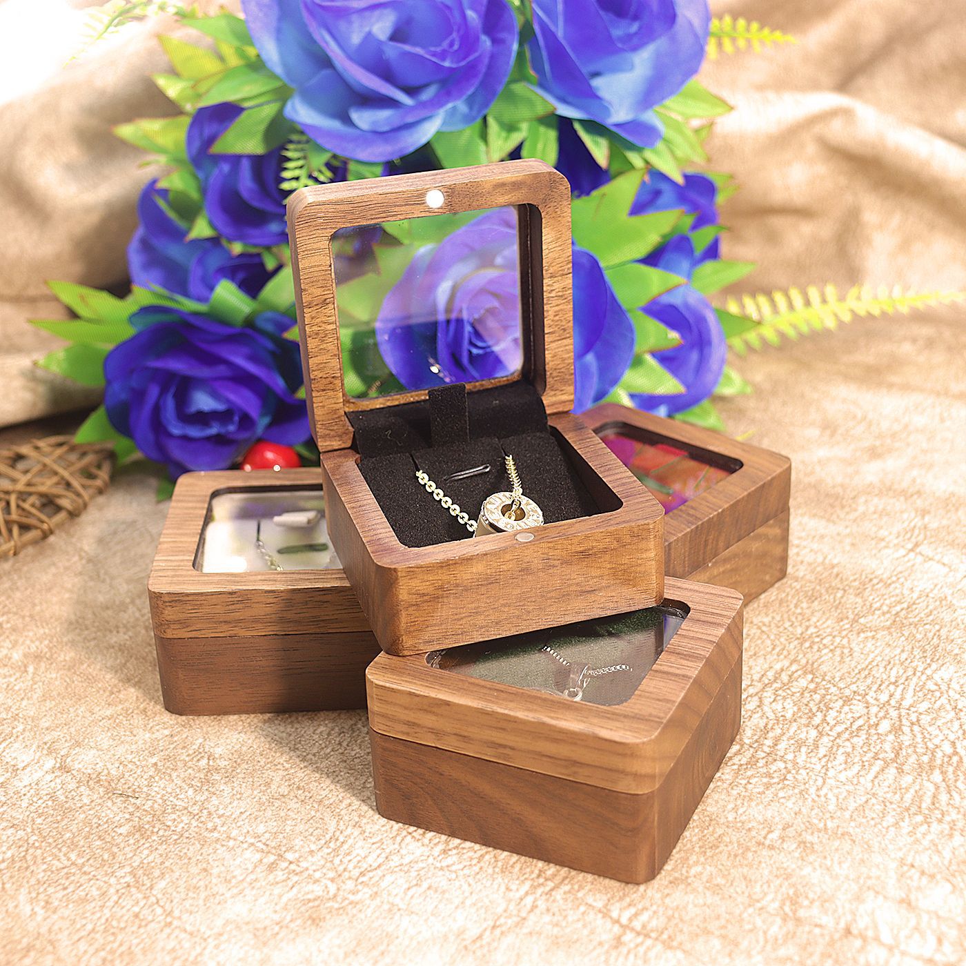 Picture of Factory wholesale walnut window jewelry box jewelry box pendant necklace small jewelry gift packaging storage box for women