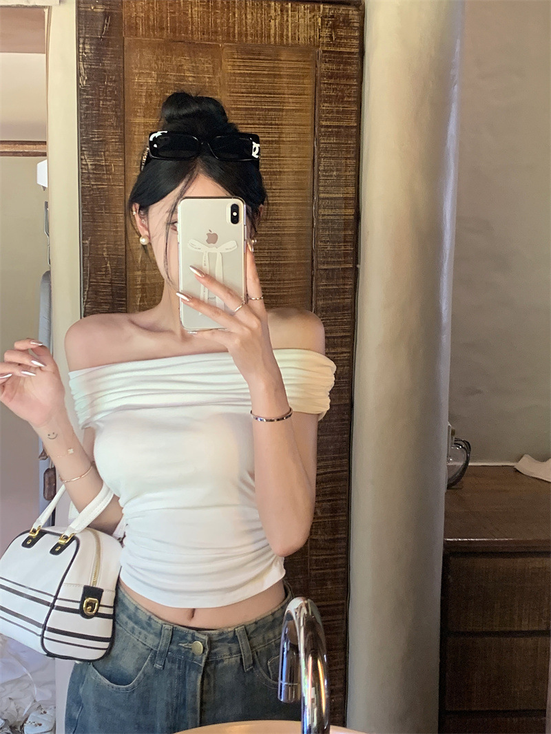 Picture of Ins Shoulder-exposed Sexy Spice Girls Pure Desire One-character Collar Short-sleeved T-shirt Women's Summer Slim-fit Slimming Base Top Women's Wholesale