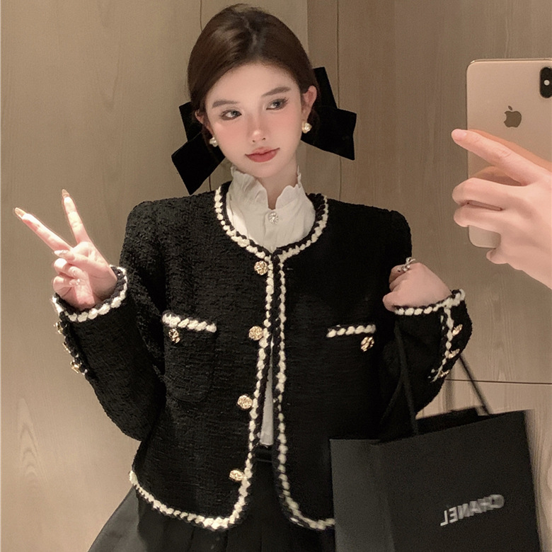 Picture of Rich Daughter Tweed Style Short Outwear 2024 Autumn and Winter New Slim and Versatile Retro Duffle Elegant Black Top