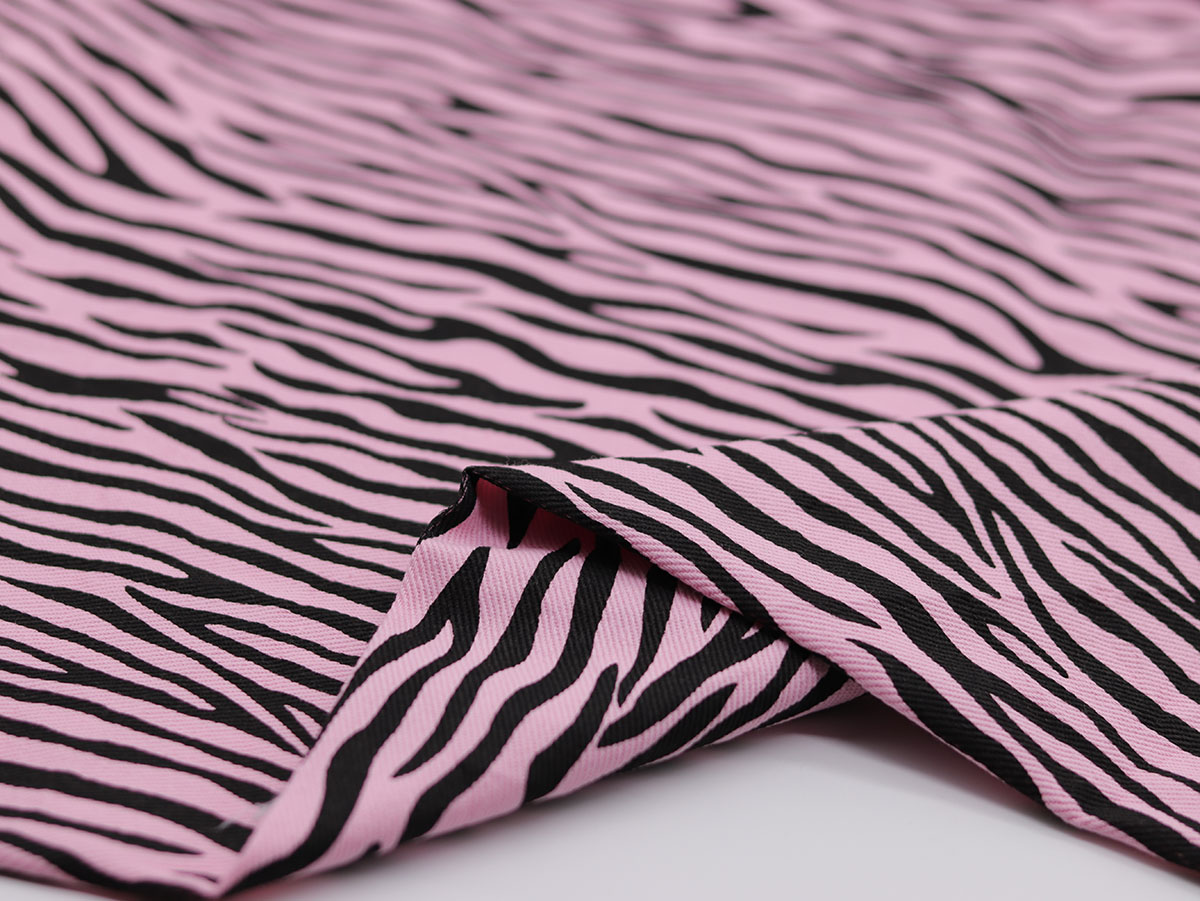 Picture of Animal Print Leopard Print Fabric Pure Cotton Twill Fabric DIY Handmade Clothing Fabric for Making Clothes, Pants, Skirts, Bags