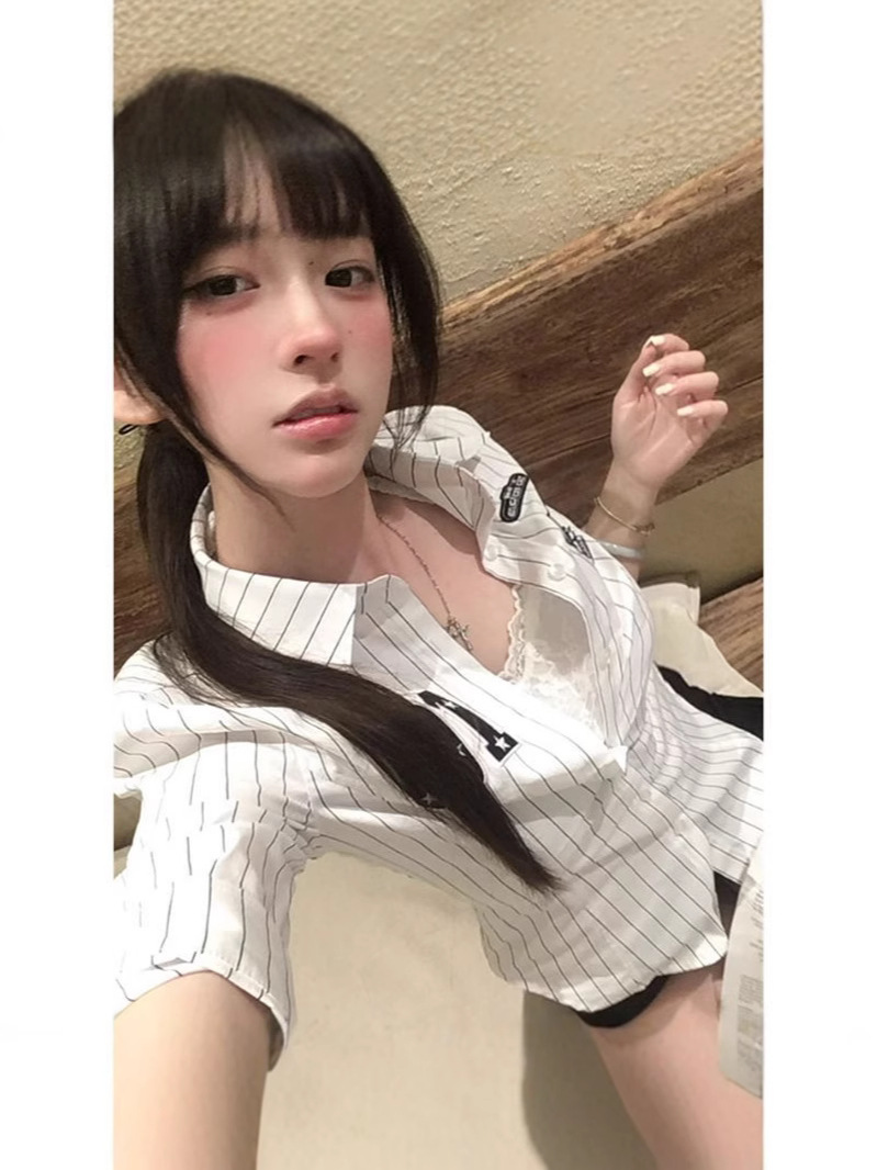 Picture of Spice Girl Striped Waist Shirt Women's Summer 2025 New Niche Design Unique Chic Shirt Top