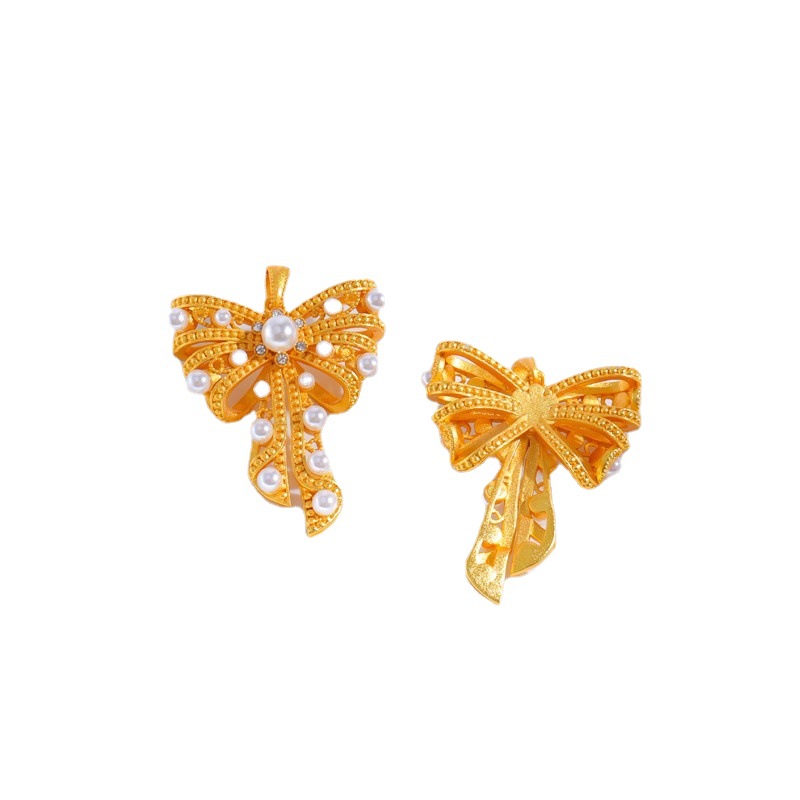 Picture of Long-standing antique gold imitation gold pearl lace large bow pendant necklace sweater chain clavicle chain women