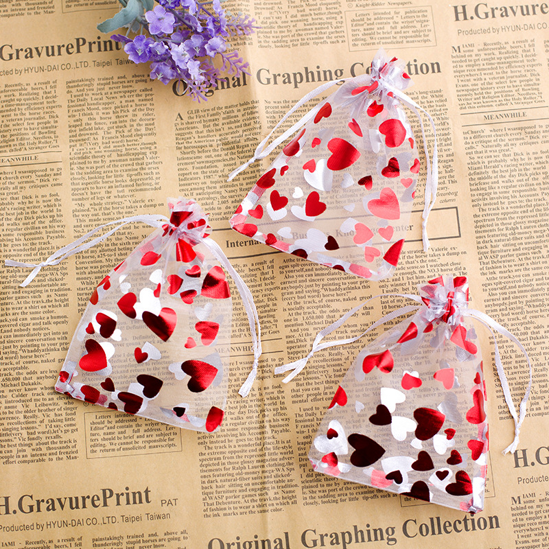 Red Gold-Stamped Heart-Shaped Organza Drawstring Bags Wholesale, Wedding Candy Bags, Wedding Gift Packaging, Drawstring Bags for Cross-Border Sales