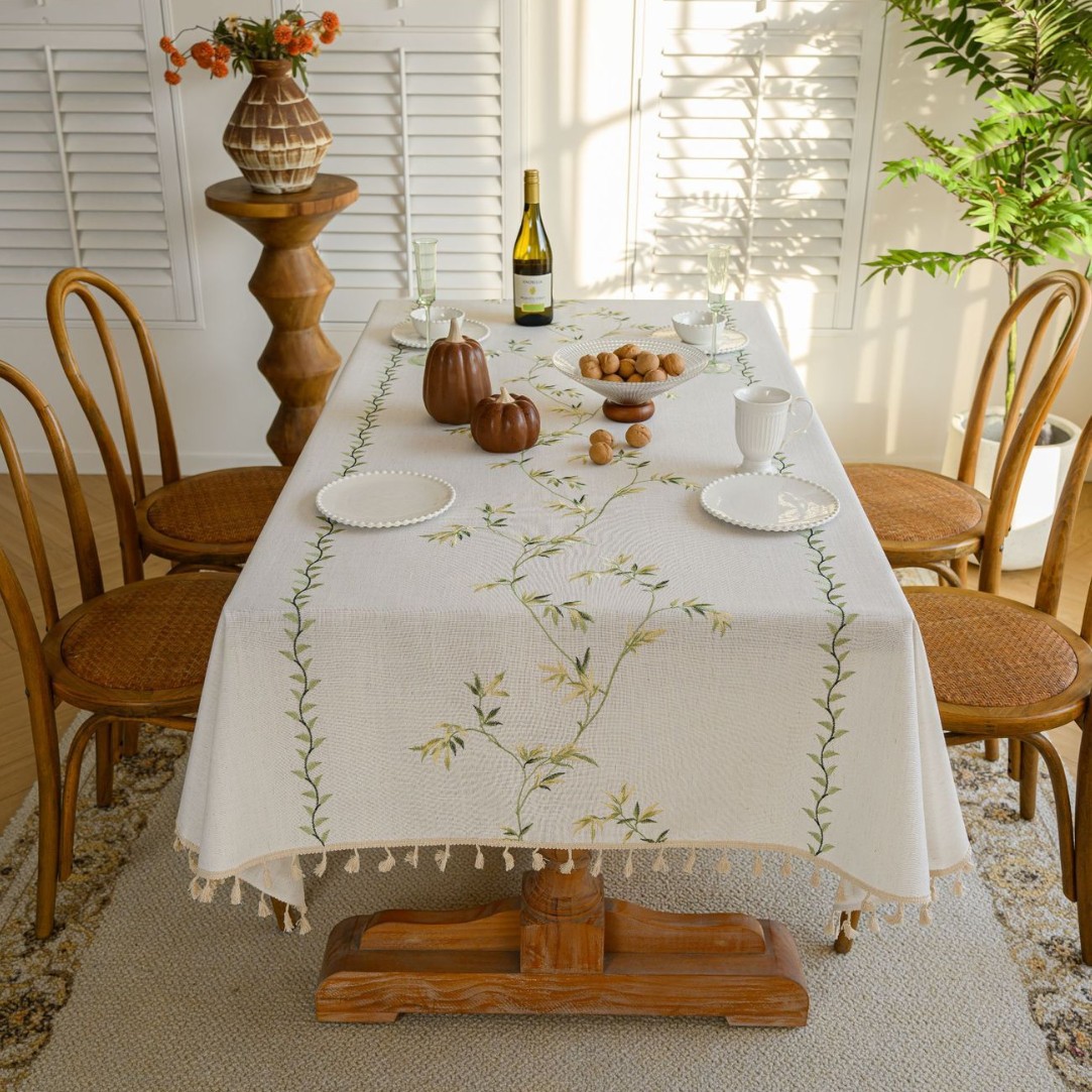 Picture of Rectangular Dining Table Fabric European-style Simple Embroidered Tablecloth Cotton and Linen Artistic Courtyard Outdoor Dining Table Mat Dust-proof and Dirty-resistant
