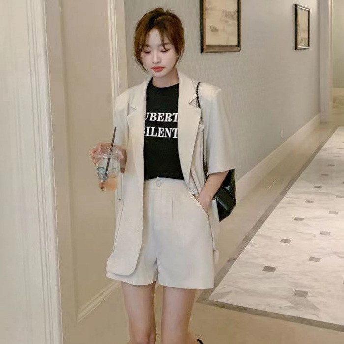 Picture of Fashionable Small Suit Women's Thin 2025 Summer New Korean Style Casual Suit Jacket Shorts Two-Piece Set
