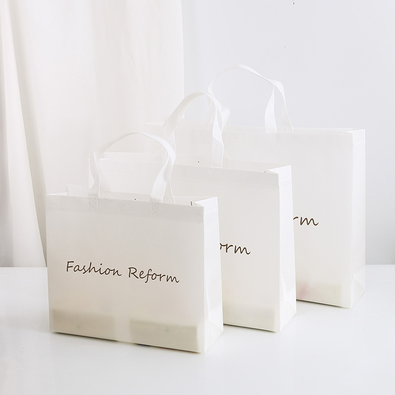 Simple Letter Non-woven Tote Bag Clothing Tote Bag Film-coated Non-woven Large Down Jacket Gift Bag in stock