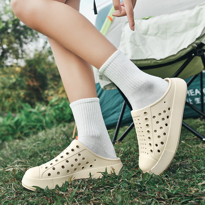 Baotou Cave Shoes Summer Couple Non-slip Waterproof Hollow Wading Simple Beach Shoes Lightweight Sandals and Slippers Platform Shoes
