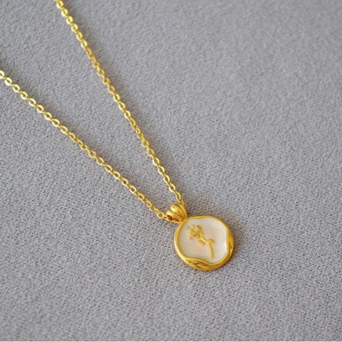 Picture of French Elegant Pearlescent White Enamel Vintage Rose Gold Pendant Freshwater True Pearl Necklace Women's Clavicle Chain
