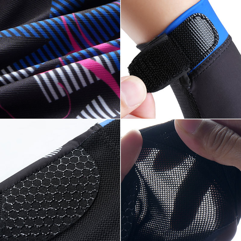 Picture of Professional billiard gloves C5 thin breathable non-slip high elastic soft pressurized design snooker professional billiard gloves men