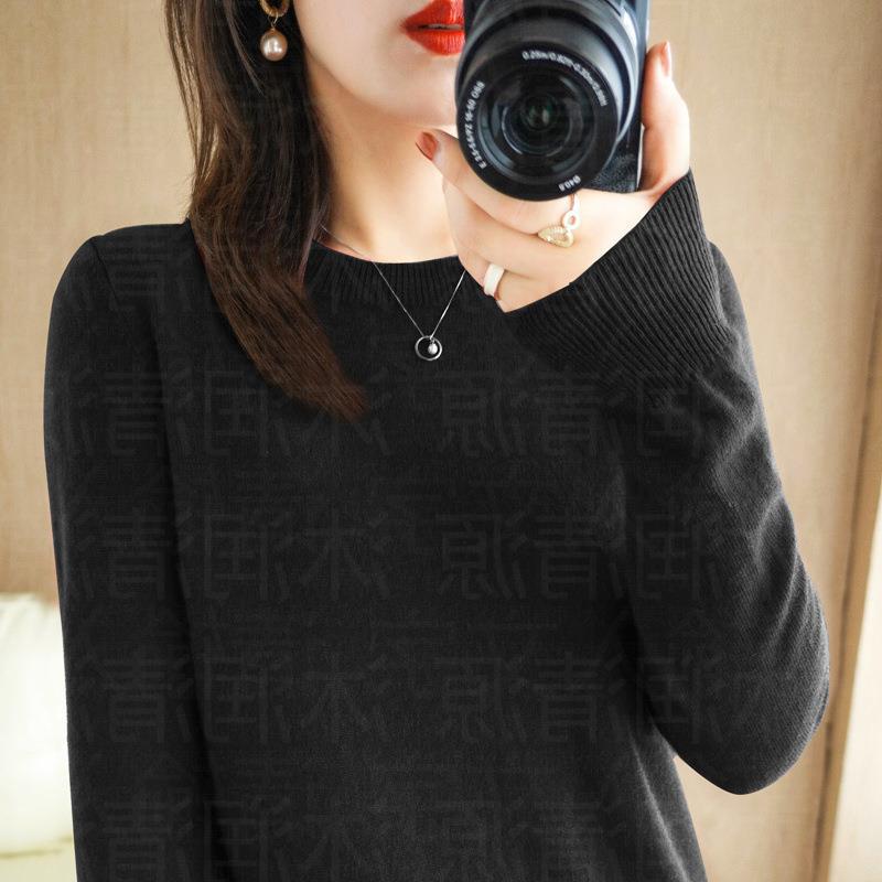 Picture of New Autumn and Winter Round Neck Knitwear Women's Pullover Knitwear Pure Color Long-Sleeved Women's Thin Inner Short Bottoming Shirt
