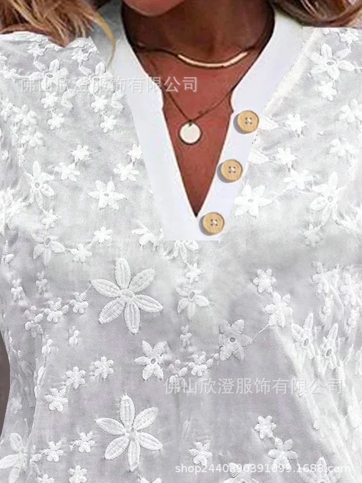 Picture of 2024 new simple solid color loose embroidered V-neck shirt