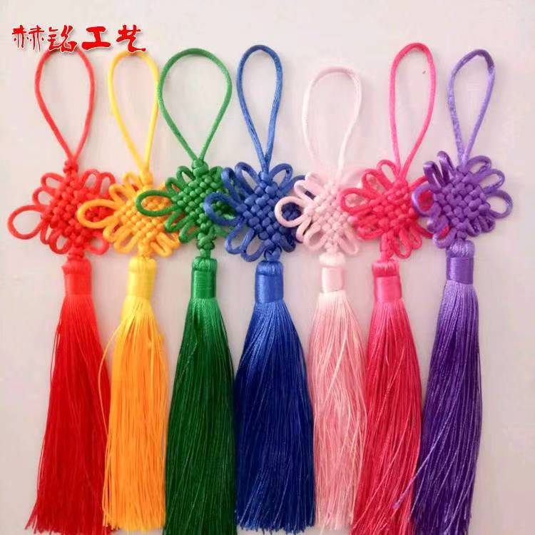 Factory wholesale 6 sets. 8 sets. 10 sets of Chinese Knot Tassel Pendant festival car pendant