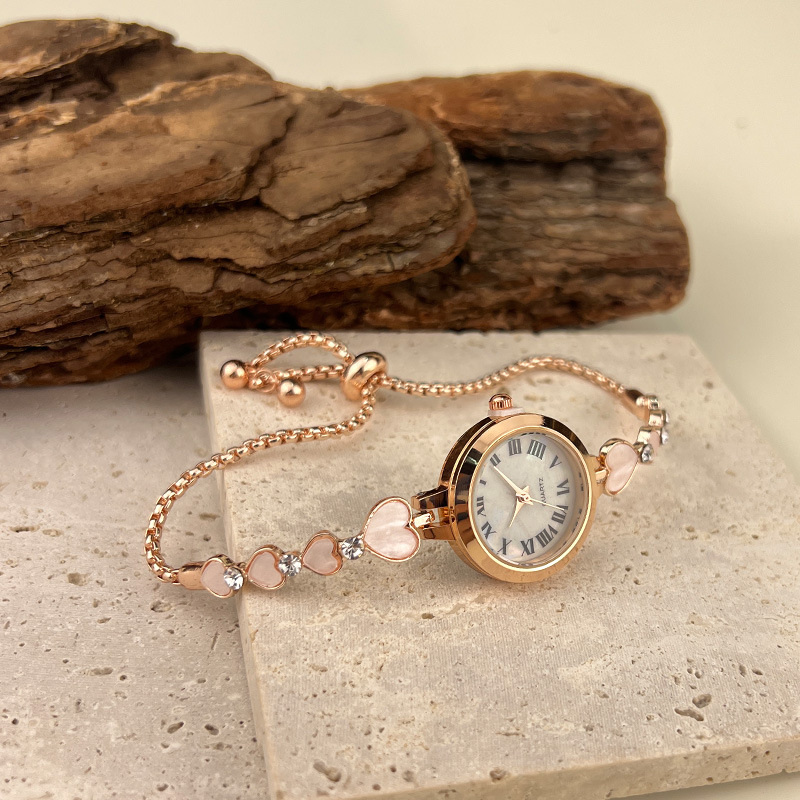 Picture of New Niche Ladies Quartz Watch Alloy Bracelet Diamond Love Heart-shaped Watch Small Dial Temperament Watch Factory Outlet