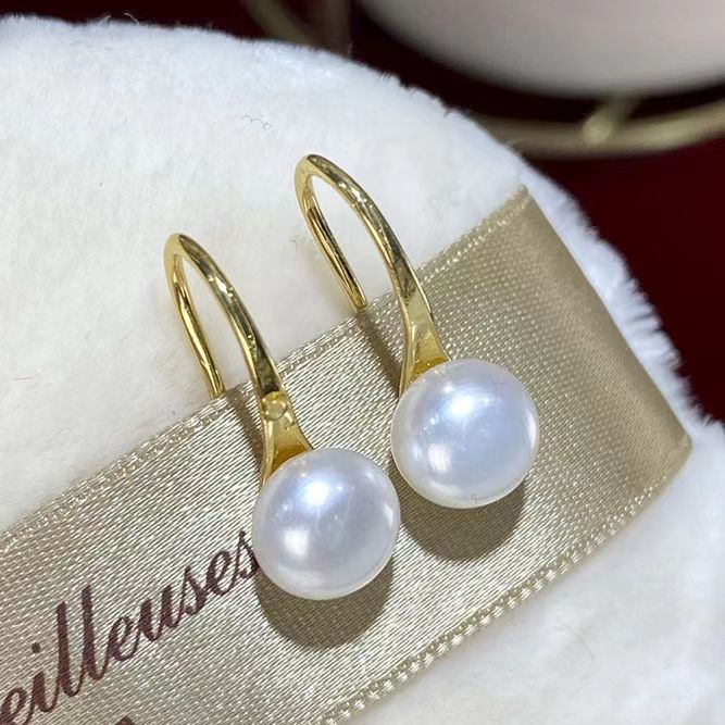 Picture of Natural Freshwater Pearl Close Round 3-5mm Earrings Ear Hook French Retro Personalized Gift Cheongsam S925 Silver Needle Luxury