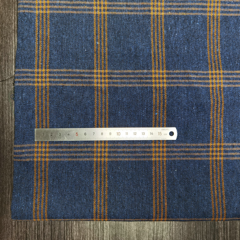 Picture of in stock brushed plaid fabric spring and summer women's shirt cloth 21 polyester cotton woven flannel plaid lining