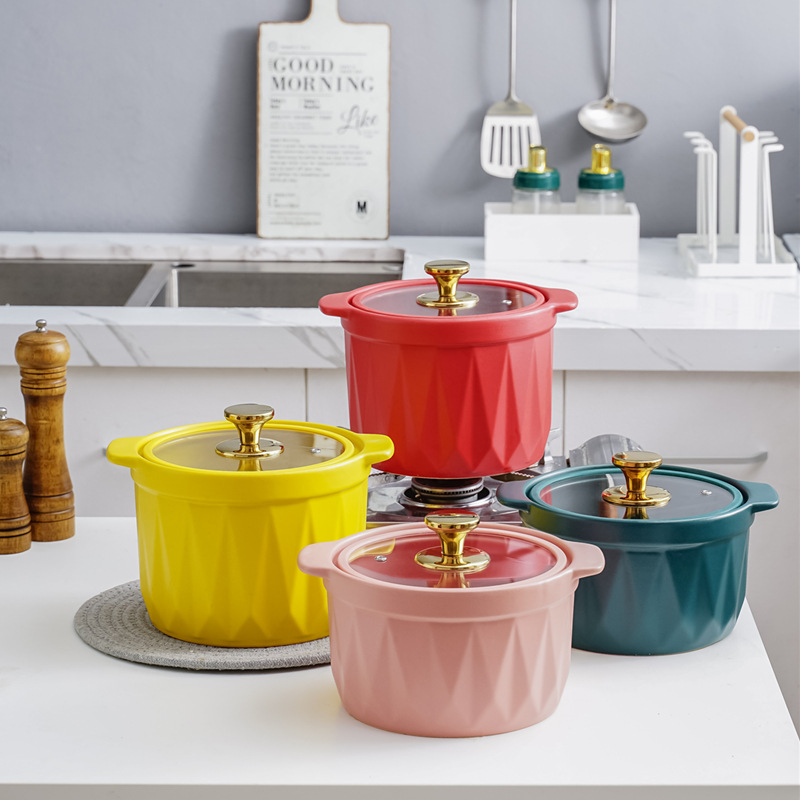Picture of A modern simple matte glaze ceramic casserole high temperature resistant open flame household creative small casserole stew pot