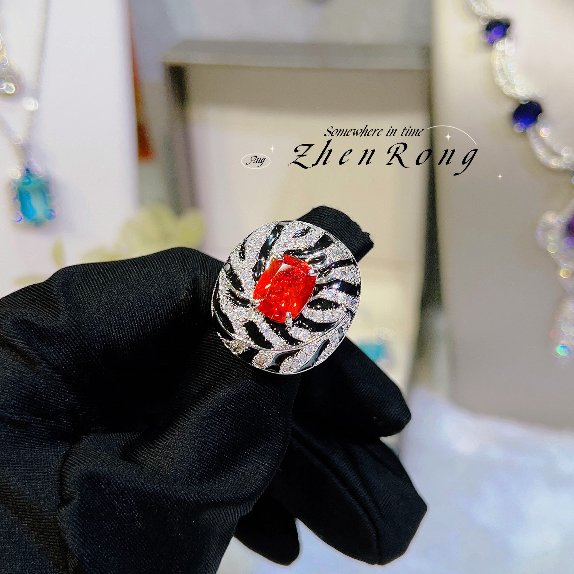Picture of Modern Retro Zebra Pattern Ruby suit European and American Big Leopard Print Color Treasure Ring Detachable Earring Pendant for Women