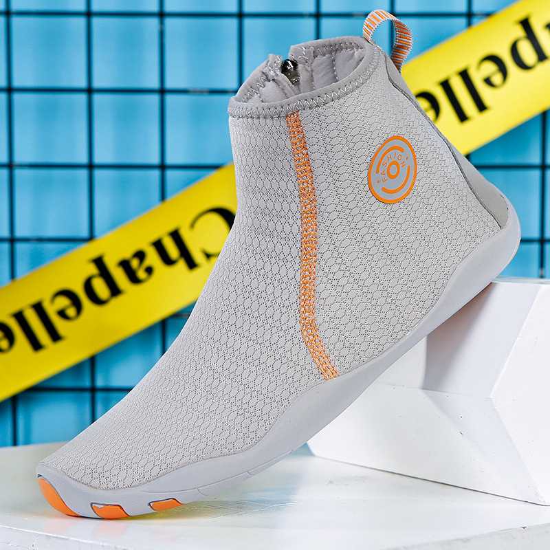 Picture of Amazon Cross-Border 2024 Spring and Summer New High-Top Outdoor River Tracing Shoes for Men Wading Beach Swimming Shoes for Women Wholesale