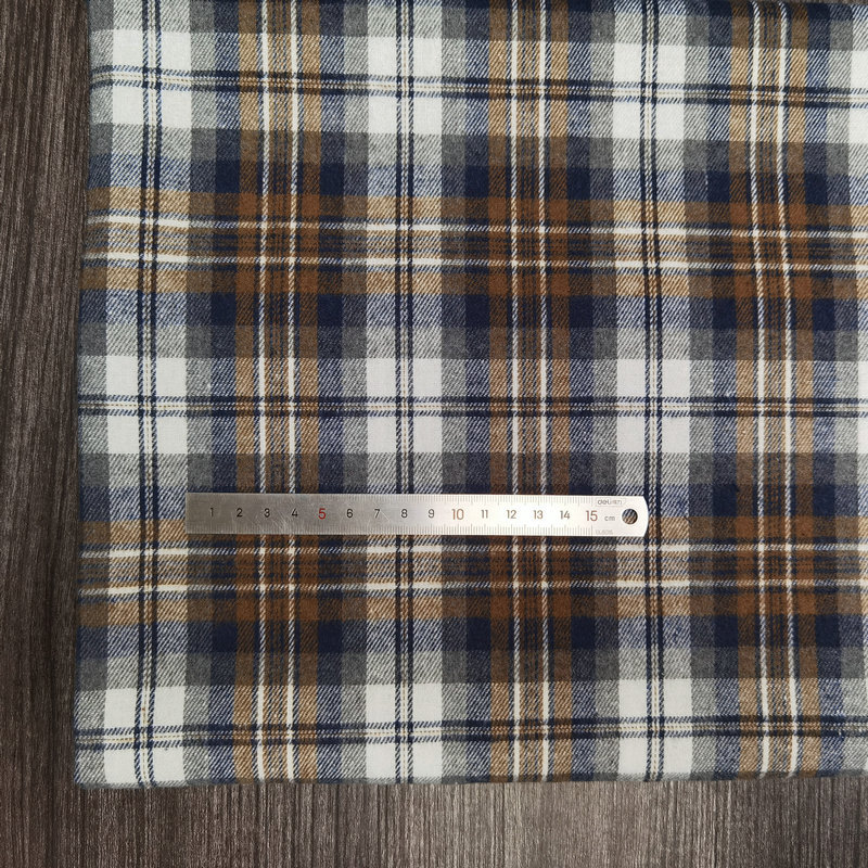 Picture of Spot twill sanding cotton plaid children's shirt plaid fabric 21 yarn-dyed flannel decorative fabric