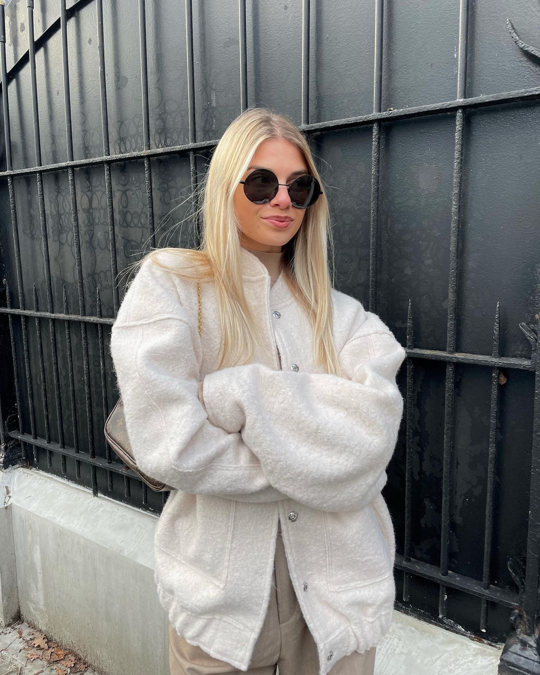 Picture of 2025 Cross-Border European and American New Women's Casual Color Stand-Up Collar Single-Breasted Large Flap Pocket Pants Loose and Comfortable Long-Sleeved Jacket
